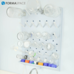Epoxy peg board for wet lab