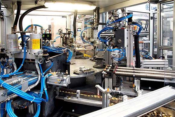 Industry 4.0 World - Digitization of Manufacturing 