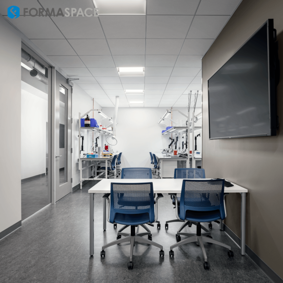 cleanroom laboratory mobile workbench with overhead lights