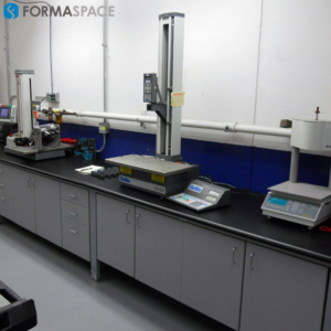 Modular Laboratory Benches with Storage